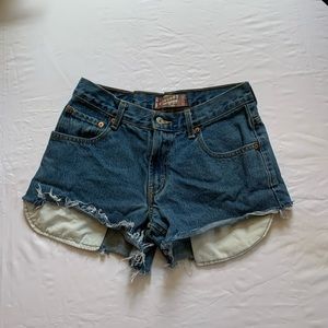 *SOLD* Levi’s shorts